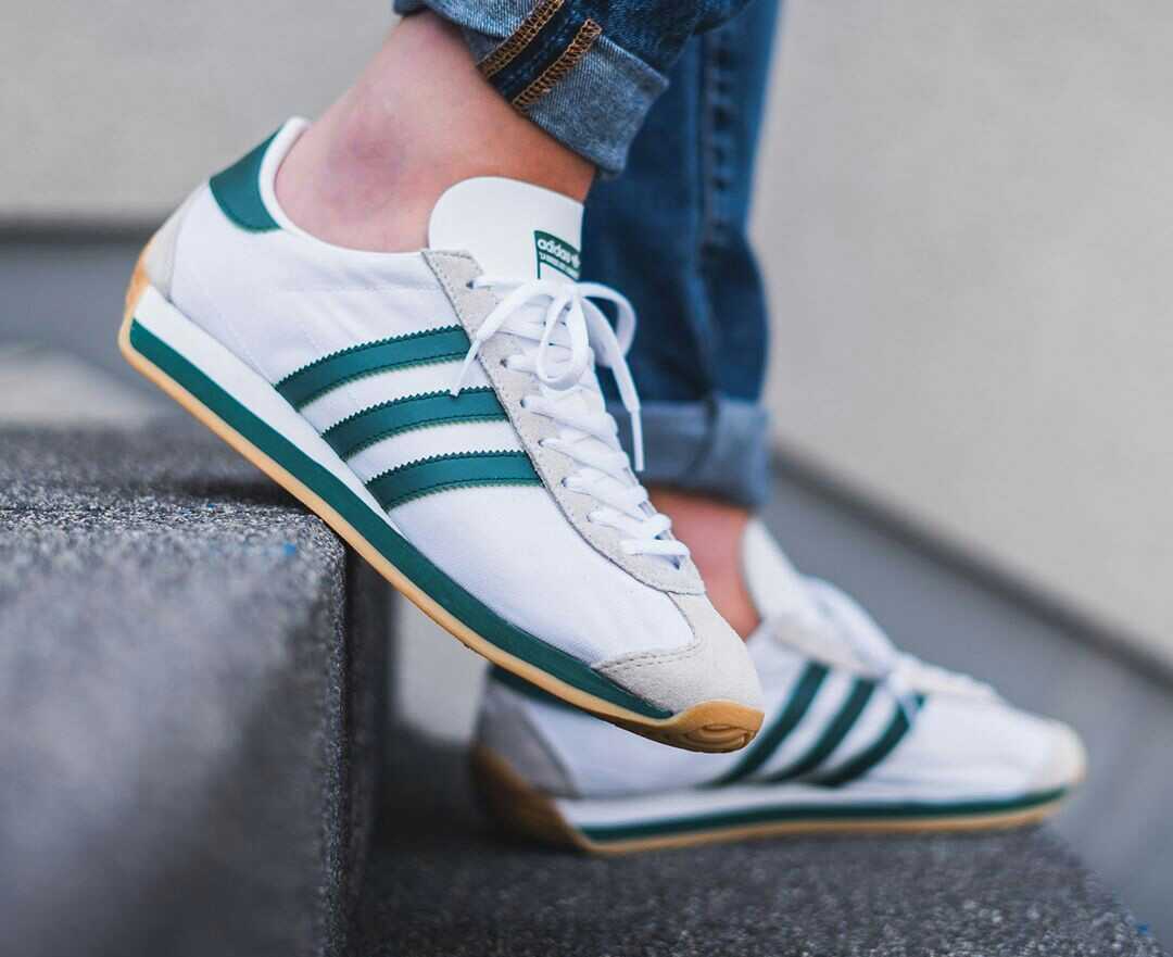 最値定価10989円!新品!正規品!奇跡の復刻モデル!アディダスadidas オリジナルス カントリーCOUNTRY OG高級スニーカー 白/緑/グレー 28cm