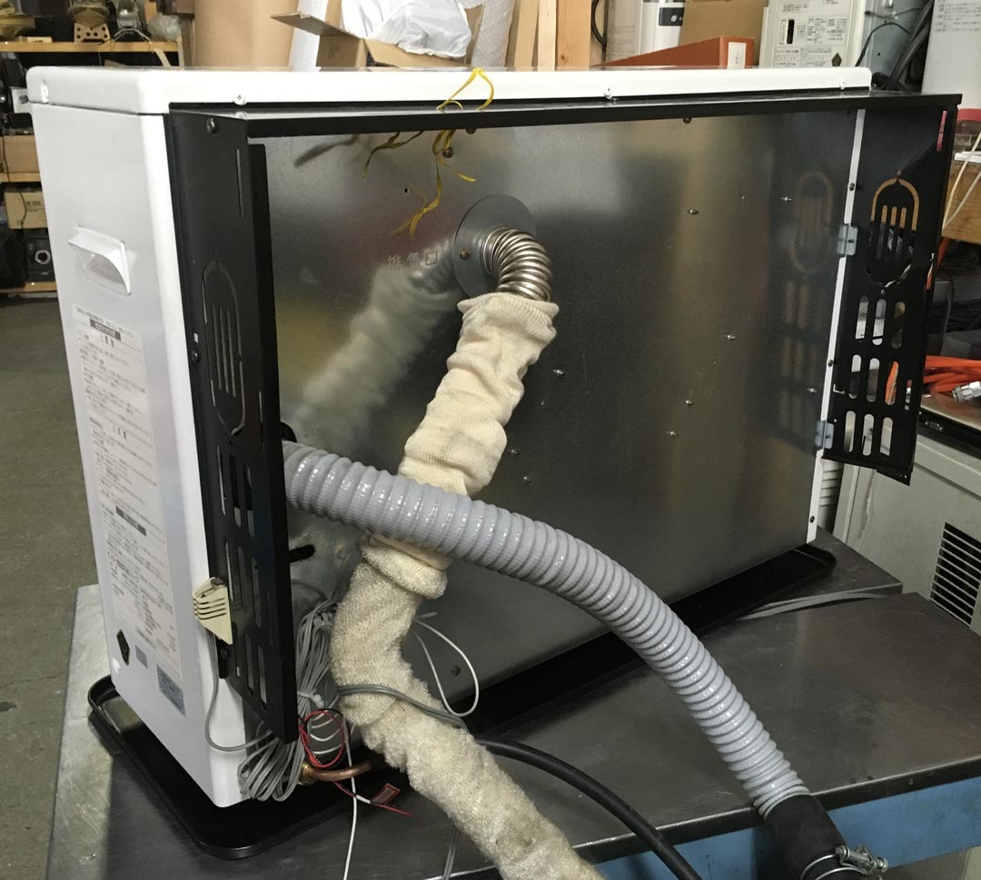 季節、空調家電 動作確認済 サンヨー FF式石油ストーブ CFF-V151J 業務 