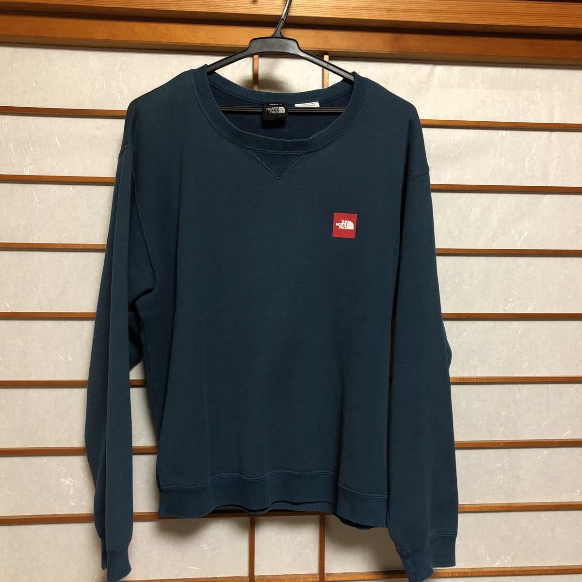 爆買い，正規品 THE NORTH FACE ノースフェイス スウェット トレーナー 裏フリース NEVER STOP EXPLORING 両面プリント Mサイズ(その他)｜売買されたオークション情報、yahooの商品情報をアーカイブ公開 - オークファン 男性用