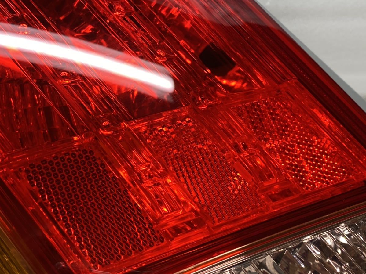 カローラ アクシオ NZE141 前期 純正 左 テールランプ KOITO 12-512