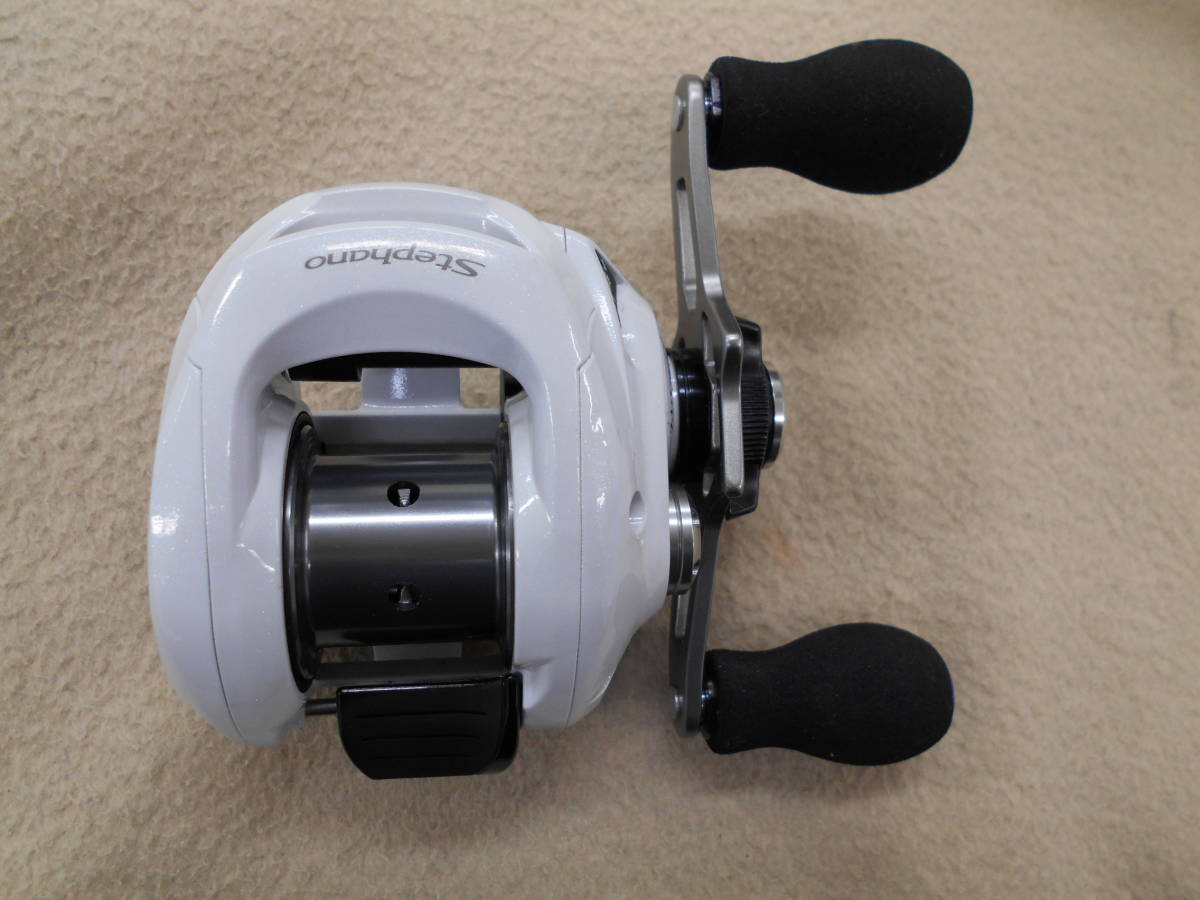 シマノ 0 12ステファーノCI4+ 日本最大新品中古釣具WEBショップ 200｜＠ベリーネット ステファーノ 右ハンドル 1 SHIMANO 軽量140g 右巻き | - ステファーノ200 海釣り、船釣り専門店の沖 両軸・片軸リール／手巻き