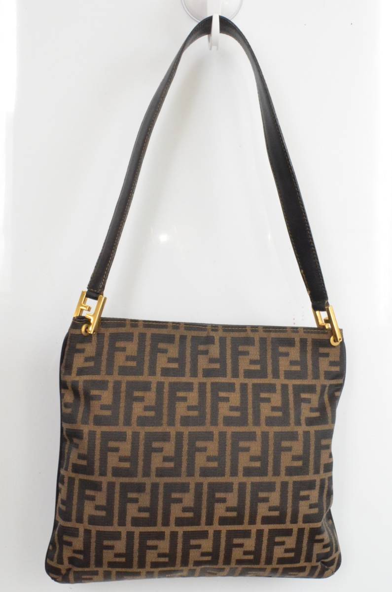☆FENDI フェンディ ズッカ柄 総柄 ロゴ ブラウン 茶 肩掛け