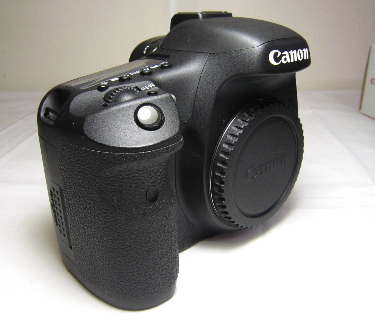 Canon EOS 7D ボディ &バッテリーグリップ BG-E6 (7D ガイドブックおまけ)