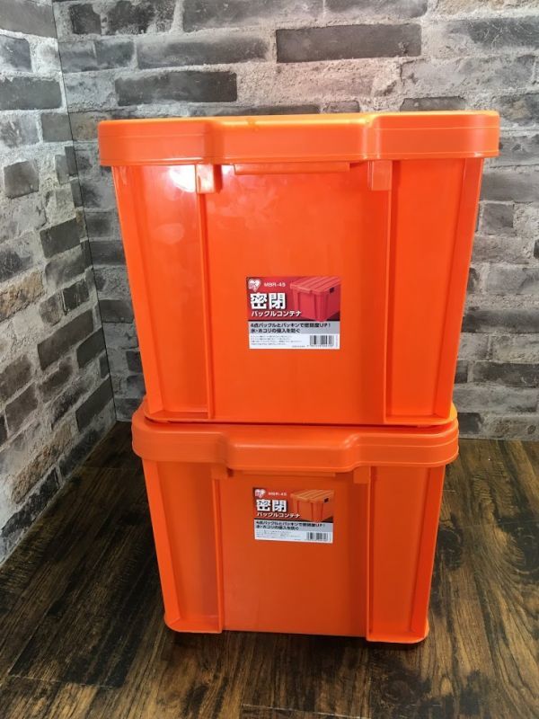 新品　展示品　1円スタート　赤字覚悟　2個　まとめて　アイリスオーヤマ 職人の車載ラック専用 バックルコンテナ 密閉 　オレンジ　MBR-45 1円～ 訳あり 赤字覚悟 クーパーＳ クロスオーバー K8