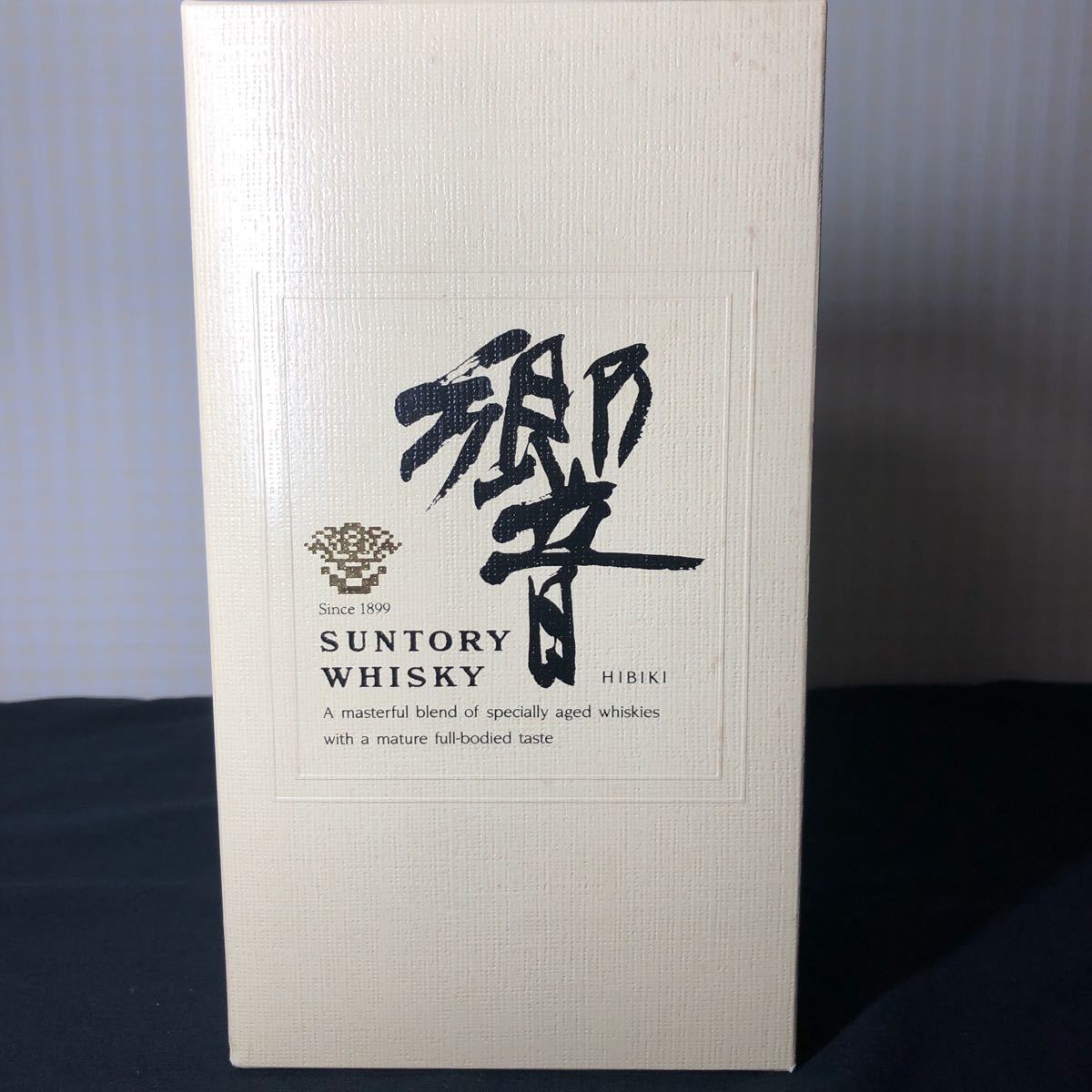 【新作登場，定番人気】 古酒 SUNTORY WHISKY HIBIKI サントリー ウイスキー 響 金キャップ 裏ゴールドラベル 旧ボトル 700ml 43%(日本)｜売買されたオークション情報、yahooの商品情報をアーカイブ公開 - オークファン 日本