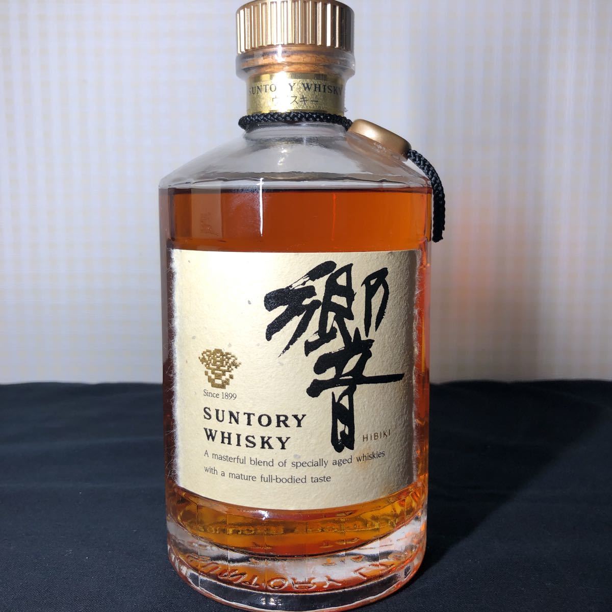 古酒 SUNTORY WHISKY HIBIKI サントリー ウイスキー 響 金キャップ 裏