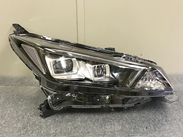 リーフ ZE1 LED 純正 右 右ヘッドライト 右ヘッドランプ 後期 AZE0
