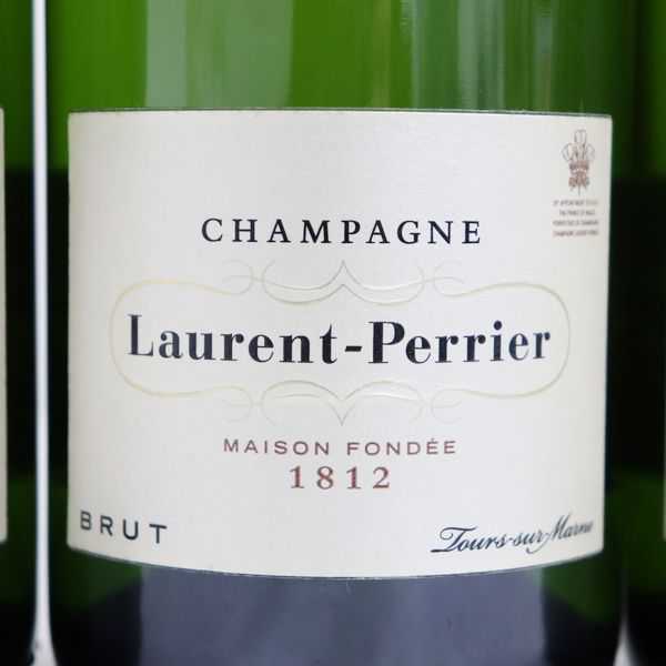 ☆3本セット/Laurent-Perrier（ローランペリエ） ブリュット 750ml T0C2060