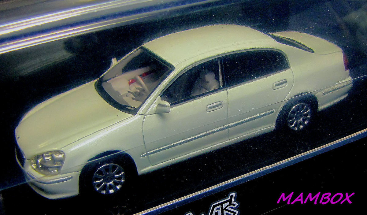 フリマ】WIT`S☆1/43 W570 ニッサン シーマ 450XV ホワイトパール