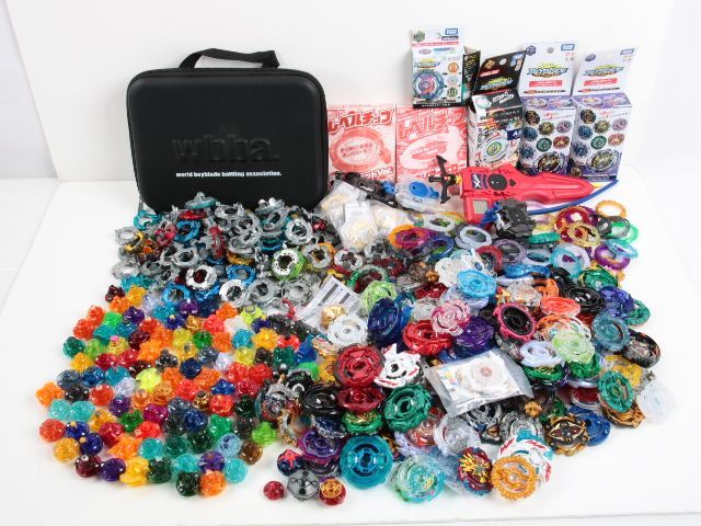 070/ ベイブレードバースト パーツ 大量 レイヤー ディスク ドライバー