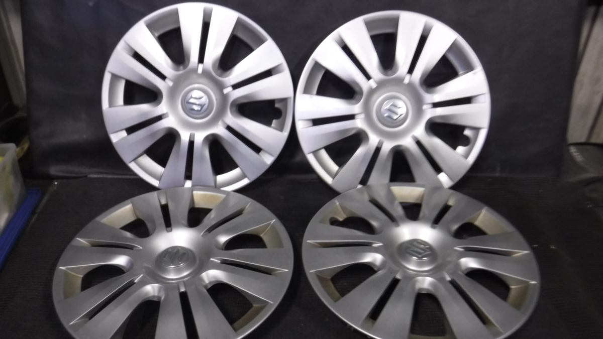 ランディ.　セレナ/Ｃ２６■ホイールキャップ　15インチ　４枚【キズがあります】　■200403-24【もぎとり品/中古】 杜の都仙台から セレナ 15インチ 日産