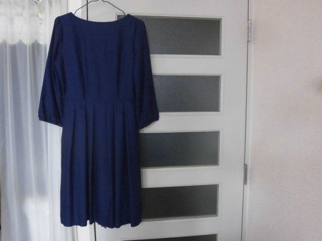 Natural Beauty 極小ラメ入り 上品ワンピース リボンベルト付 紺色 40サイズ ワンピース 売買されたオークション情報 Yahooの商品情報をアーカイブ公開 オークファン Aucfan Com