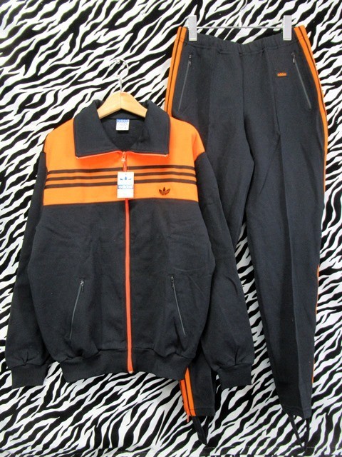人気，最新作 r3_4671I 品 adidasアディダス 80'sヴィンテージ ジャージ上下 トレフォイル 西ドイツタグ デサント 黒オレンジ サイズ6(アディダス)｜売買されたオークション情報、yahooの商品情報をアーカイ ジャージ