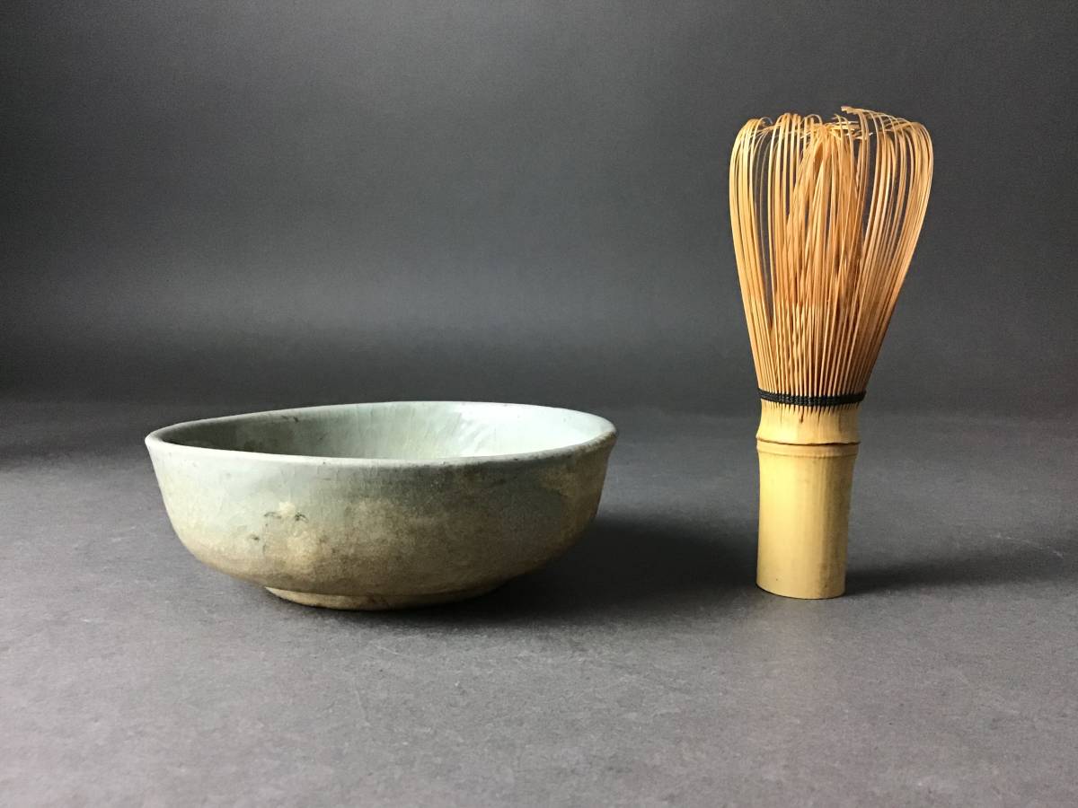 高麗青磁 輪耳付き花瓶 木箱付き 高麗青磁 輪耳付き花瓶 木箱付き 商品