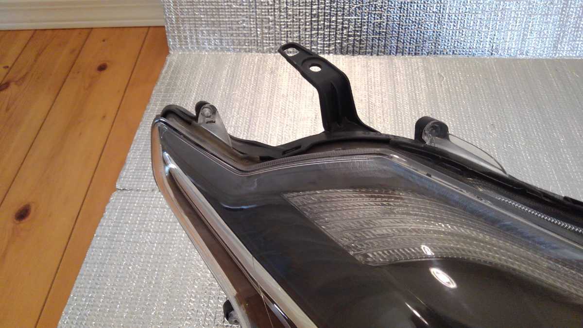 トヨタ　170系　シエンタ　前期　右ヘッドライト　純正LED_4