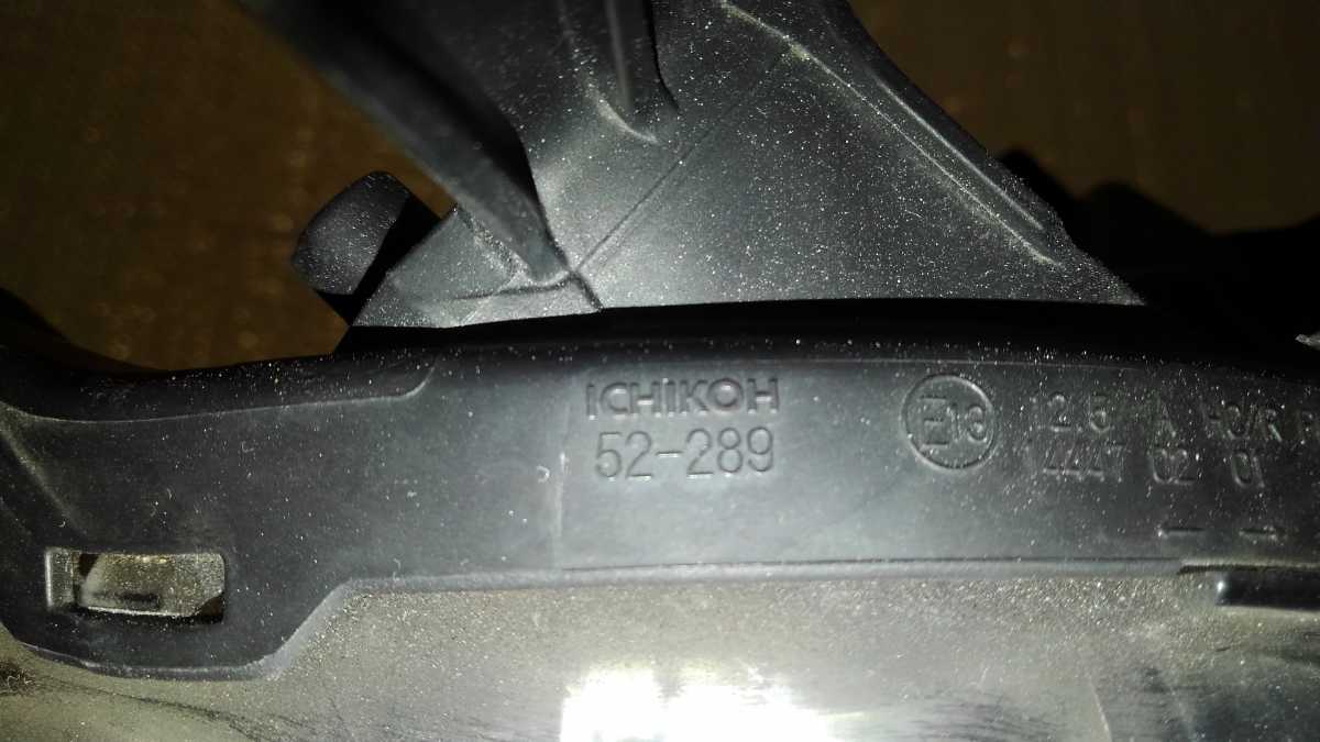 トヨタ　170系　シエンタ　前期　右ヘッドライト　純正LED_7