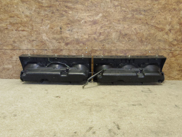 日野 三菱 イスズ 大型 左右テール 左右テールランプ 3連 いすゞ