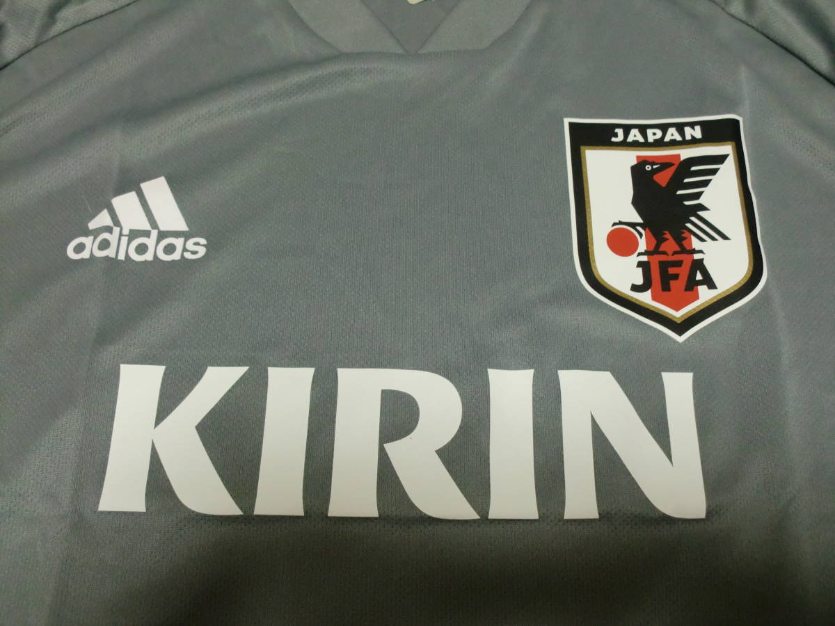 adidas TIRO19 日本代表 0 アディダス トレーニングトップ(グレー) XA017 XA021 メルカリ - 日本代表TIRO19トレーニングトップ＆パンツ サッカー日本代表オフィシャルトレーニングウェアにニューカラー登場 トレーニングトップ(ブラック) トレーニングトップ サッカー 日本代表トレーニングウェア「TIRO19」にNEWアイテムが登場