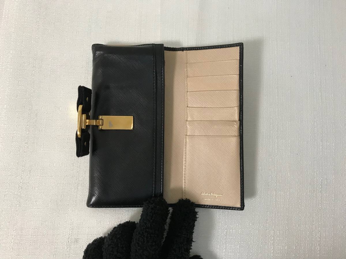 Ferragamo 本革 黒 サルヴァトーレフェラガモ サフィアーノ Salvatore 