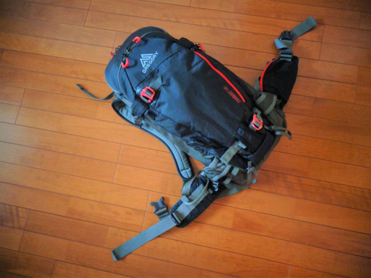 人気，正規品 GREGORY TARGHEE 32 グレゴリー ターギー32 BC用バックパック パトロールブラック サイズM(リュックサック)｜売買されたオークション情報、yahooの商品情報をアーカイブ公開 - オークファン グレゴリー