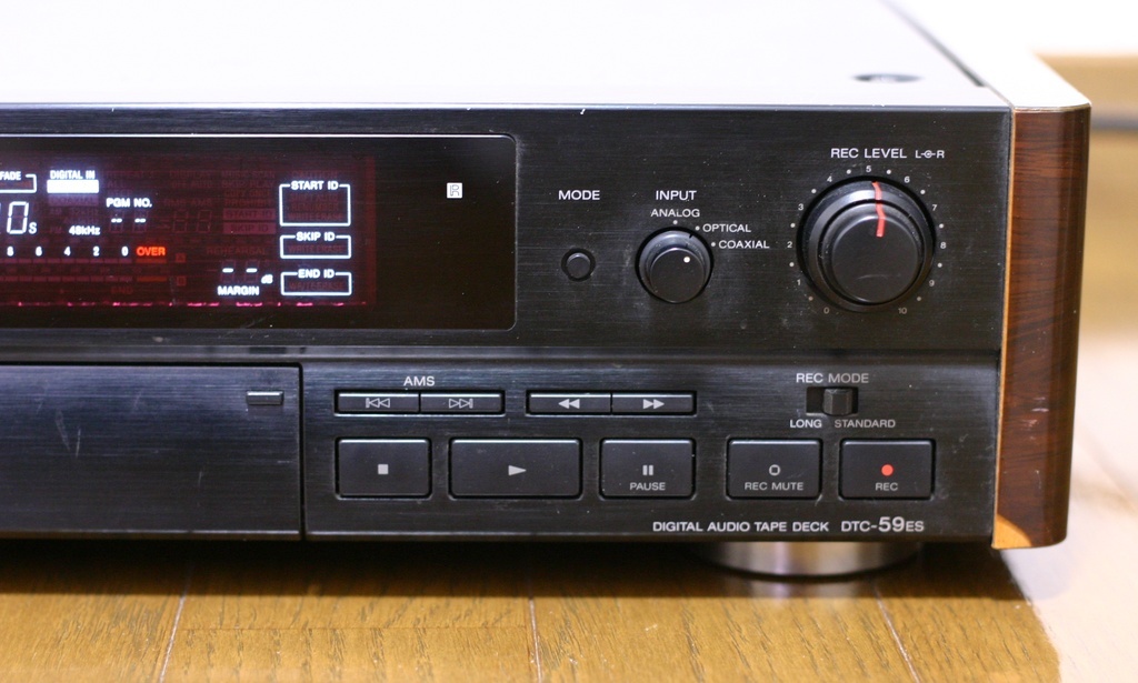 ジャンク] ソニー DTC-59ES DATデッキ / 59ES