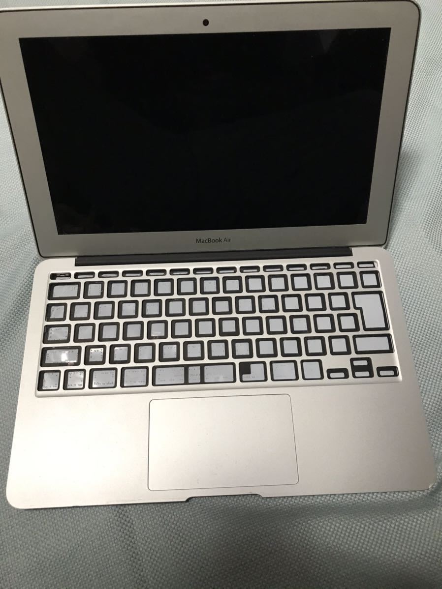 ジャンクのMacBook air 11インチA1465(2012年)。 MacBook Air 11 A1465 2012年 ジャンク