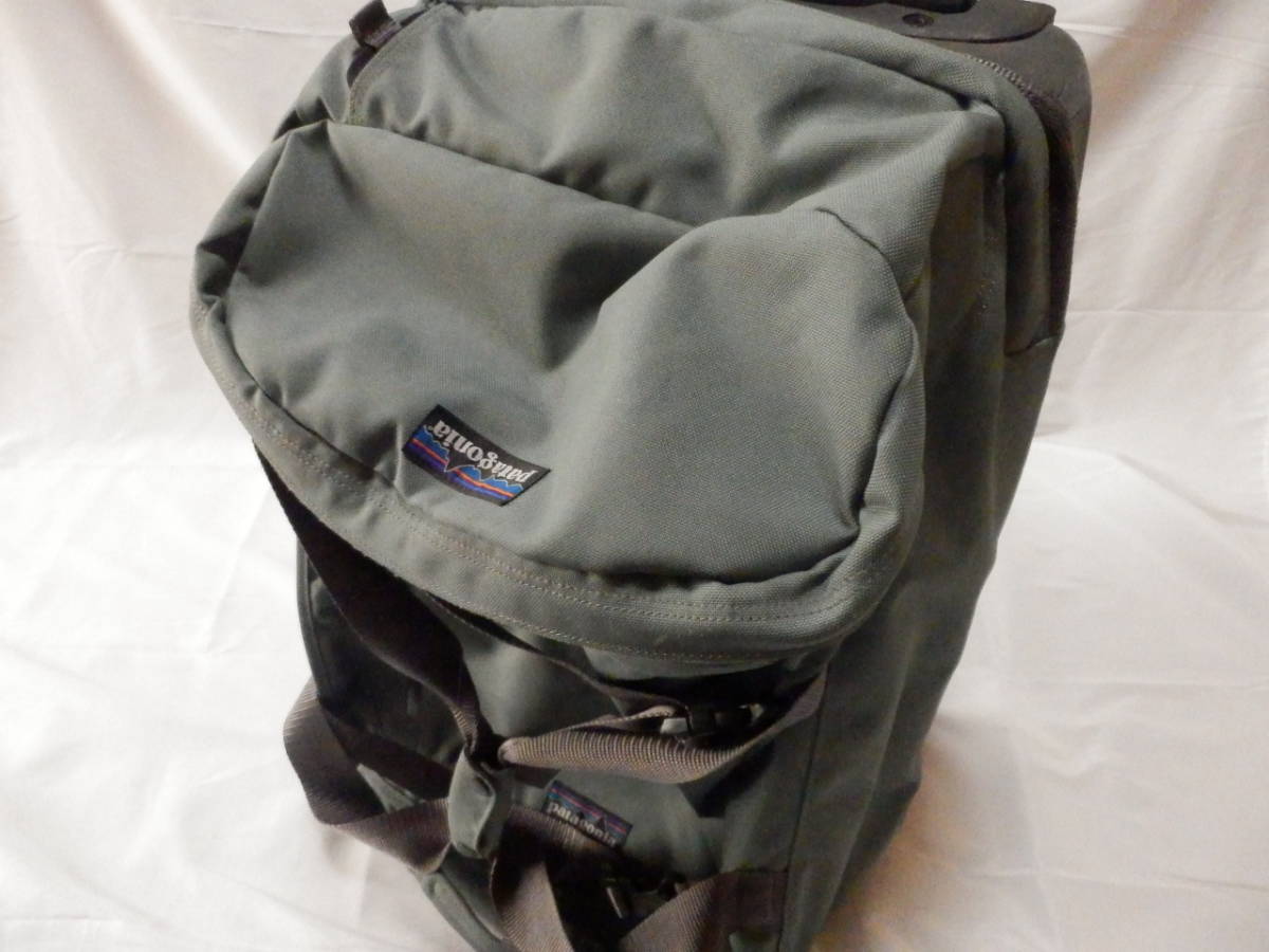【人気セール，安い】 KA493 patagonia パタゴニア FREEWHEELER フリーウィラー セージ系 2013年製 66L 廃番 キャリーバッグ 旅行などに(パタゴニア)｜売買されたオークション情報、yahooの商品情報をアーカイブ公開 - オーク パタゴニア