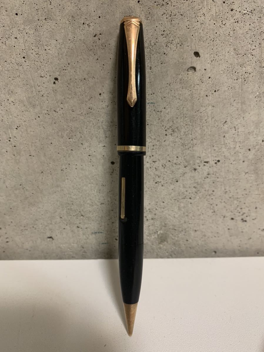 パイロット万年筆のペン先。14K-585。 14金。約0.3g。ジャンク品、潰し