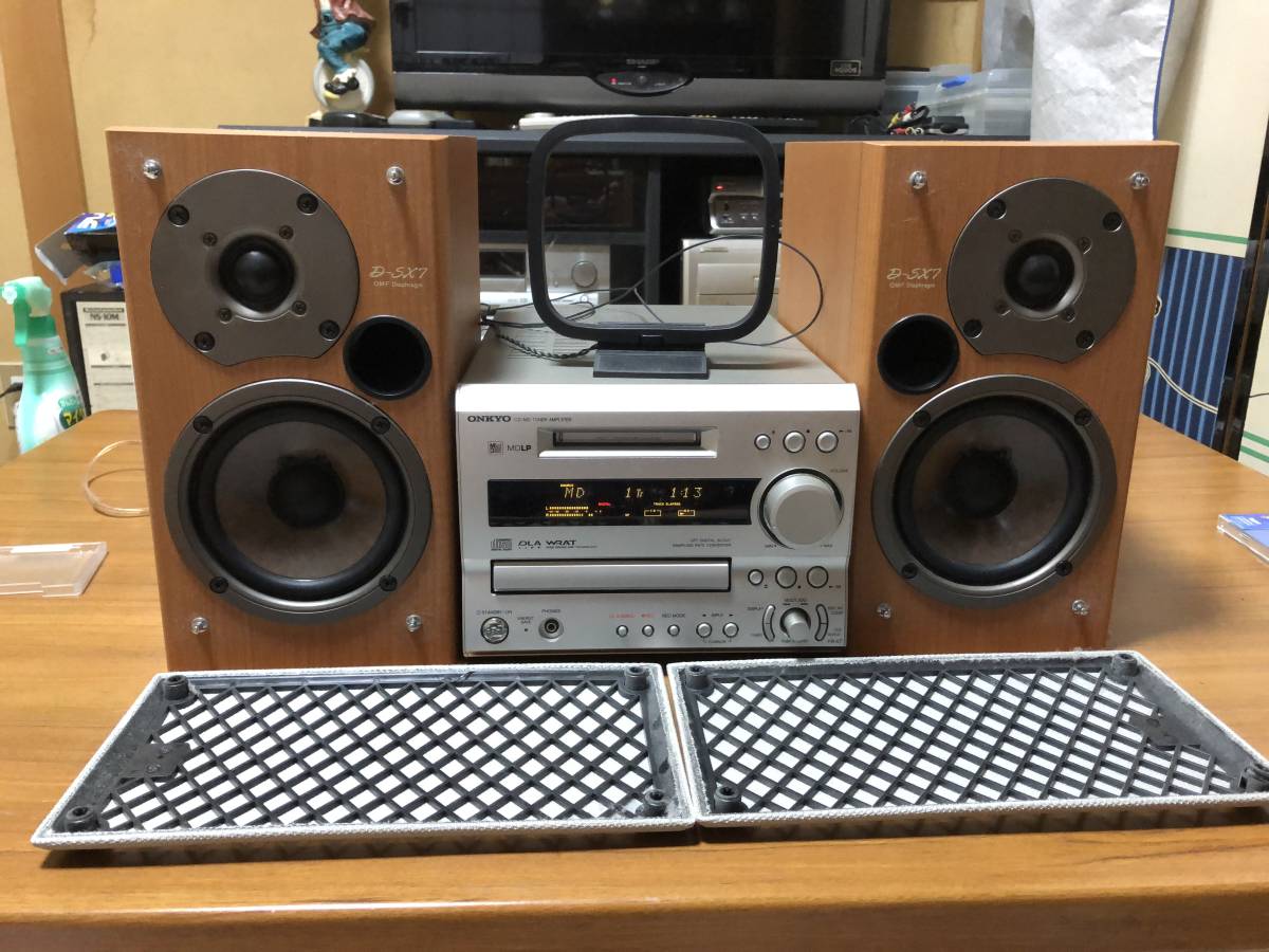 ONKYO FR-X7 FR-X7A リモコン付き CD⁄MD 推奨の逸品ONKYO チュナーアンプ