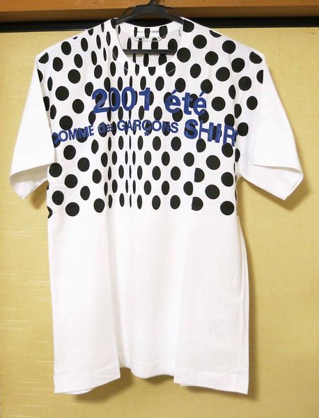 des COMME ドット GARCONS（ドット ・ Tシャツ(半袖⁄袖なし)）のフリマ