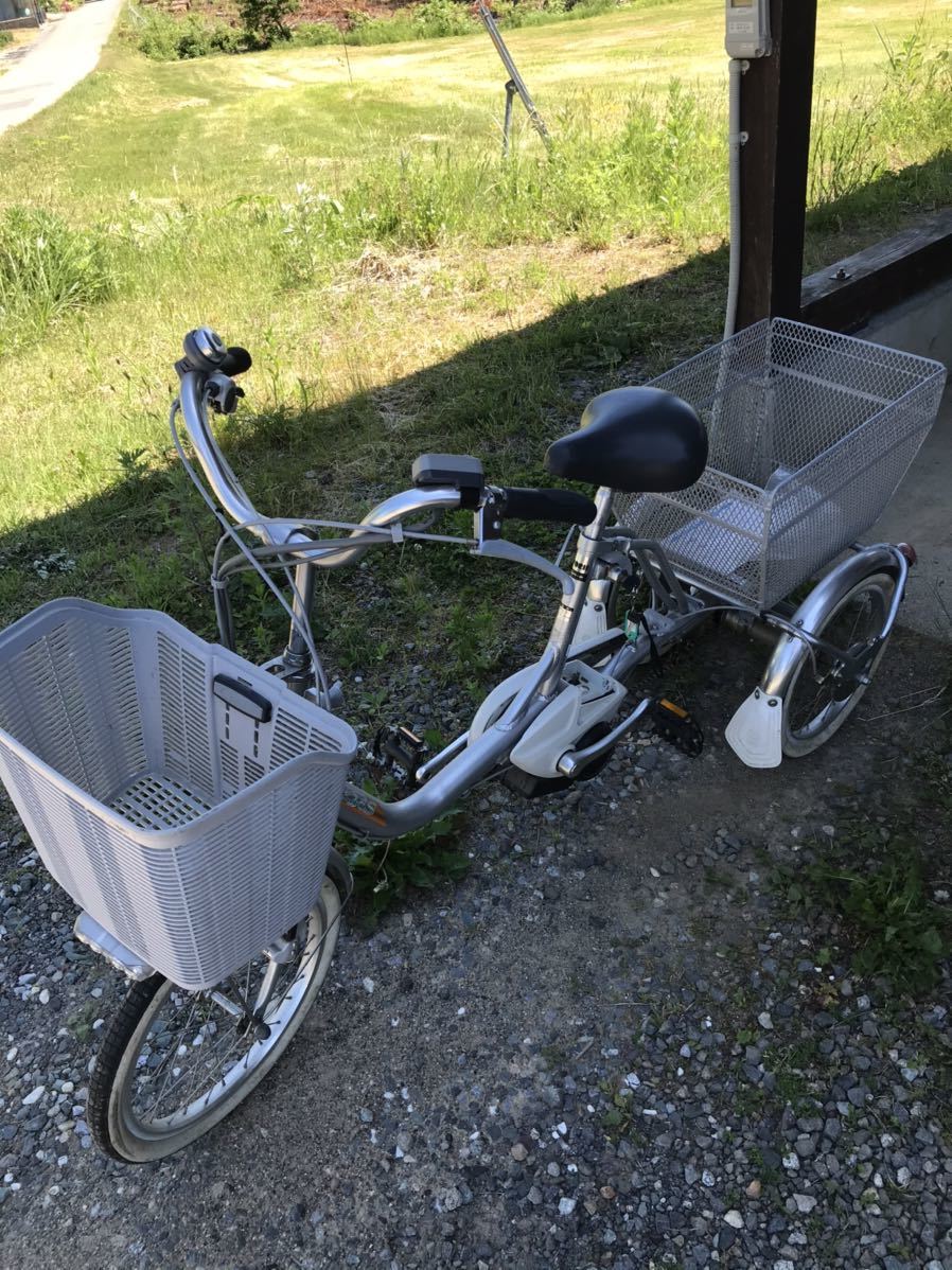 大人気，お得 三輪アシスト自転車 ヤマハ パス 使用感少ない 作動確認済み 長期保管品 バッテリー満充電可能(電動アシスト自転車)｜売買されたオークション情報、yahooの商品情報をアーカイブ公開 - オー 電動アシスト自転車