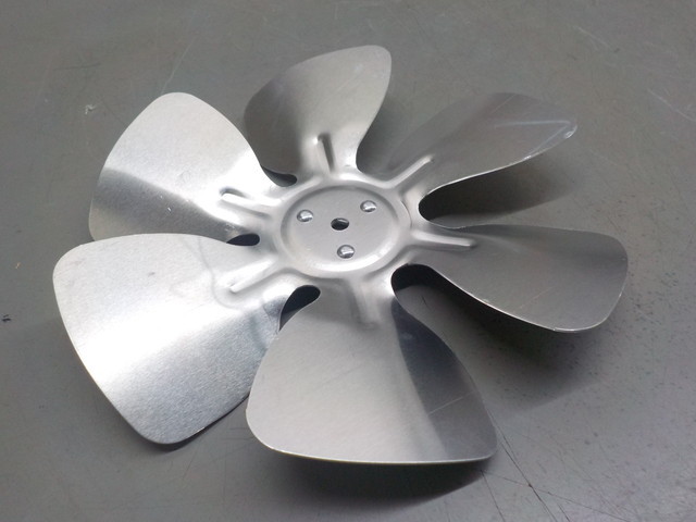 TRIO KA-7500 プリメインアンプ - トリオ の修理 E64 通電確認済