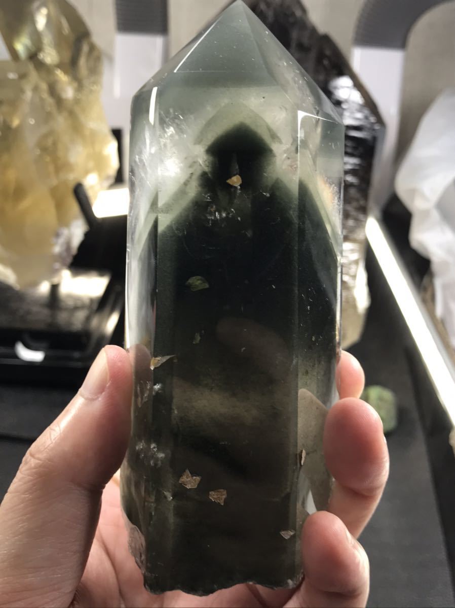 新品　高品質庭園水晶　ガーデンクォーツ　ファントムクォーツ　木製台座付き送料無料 新品 高品質庭園水晶 ガーデンクォーツ ファントムクォーツ 木製台座