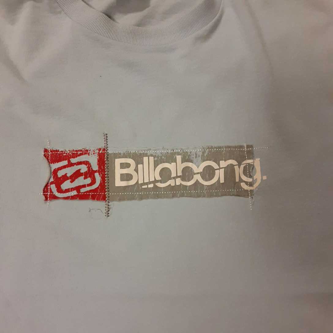 ビラボンシャツ ビラボンtシャツ Billabongシャツ Lサイズ 備品 メンズtシャツ お大きいサイズシャツ サーフブランド 半袖tシャツ 売買されたオークション情報 Yahooの商品情報をアーカイブ公開 オークファン Aucfan Com