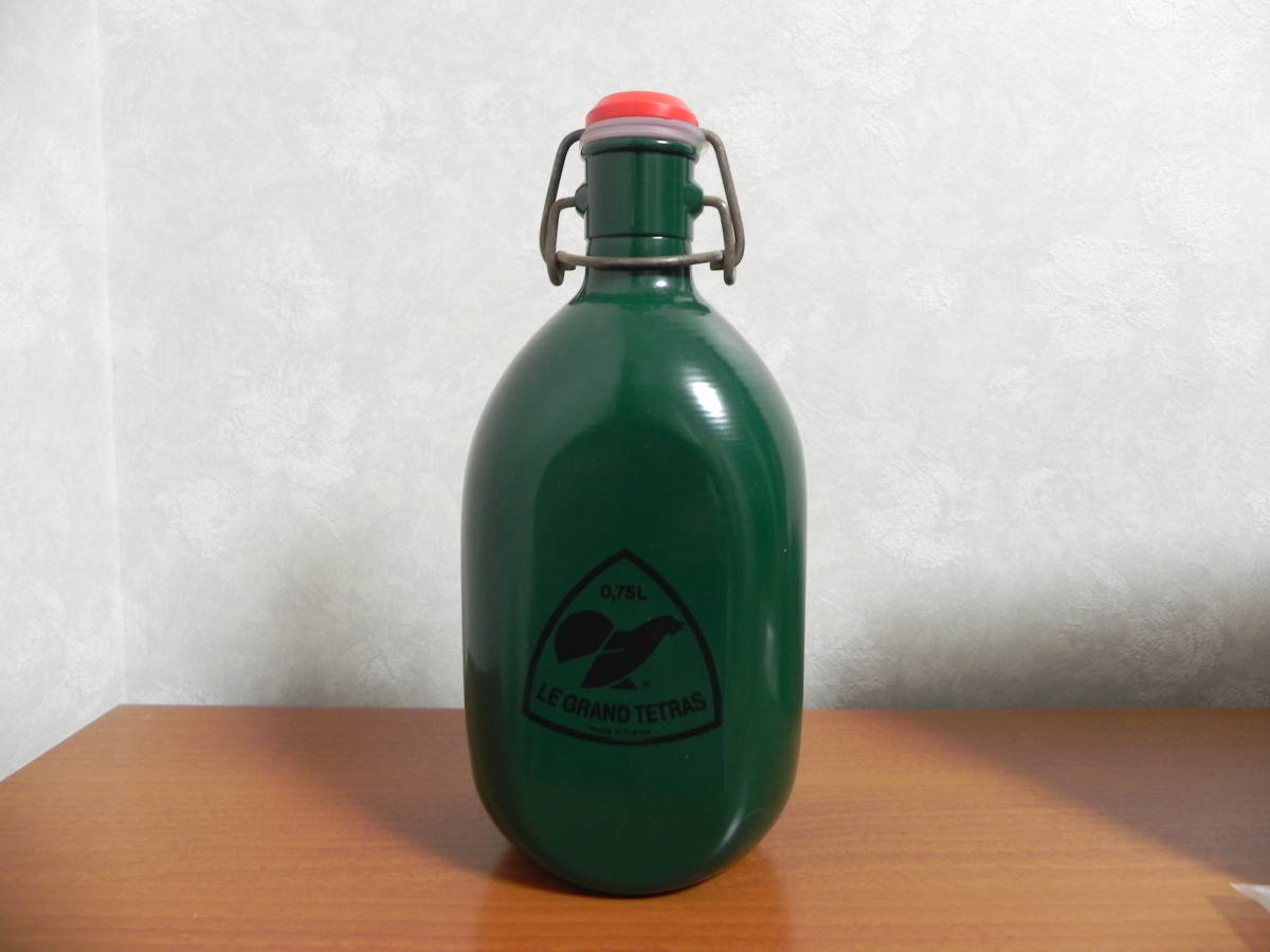 【格安，新品】 グランテトラ水筒 0.75L(1.0リットル～)｜売買されたオークション情報、yahooの商品情報をアーカイブ公開 - オークファン 1.0リットル～