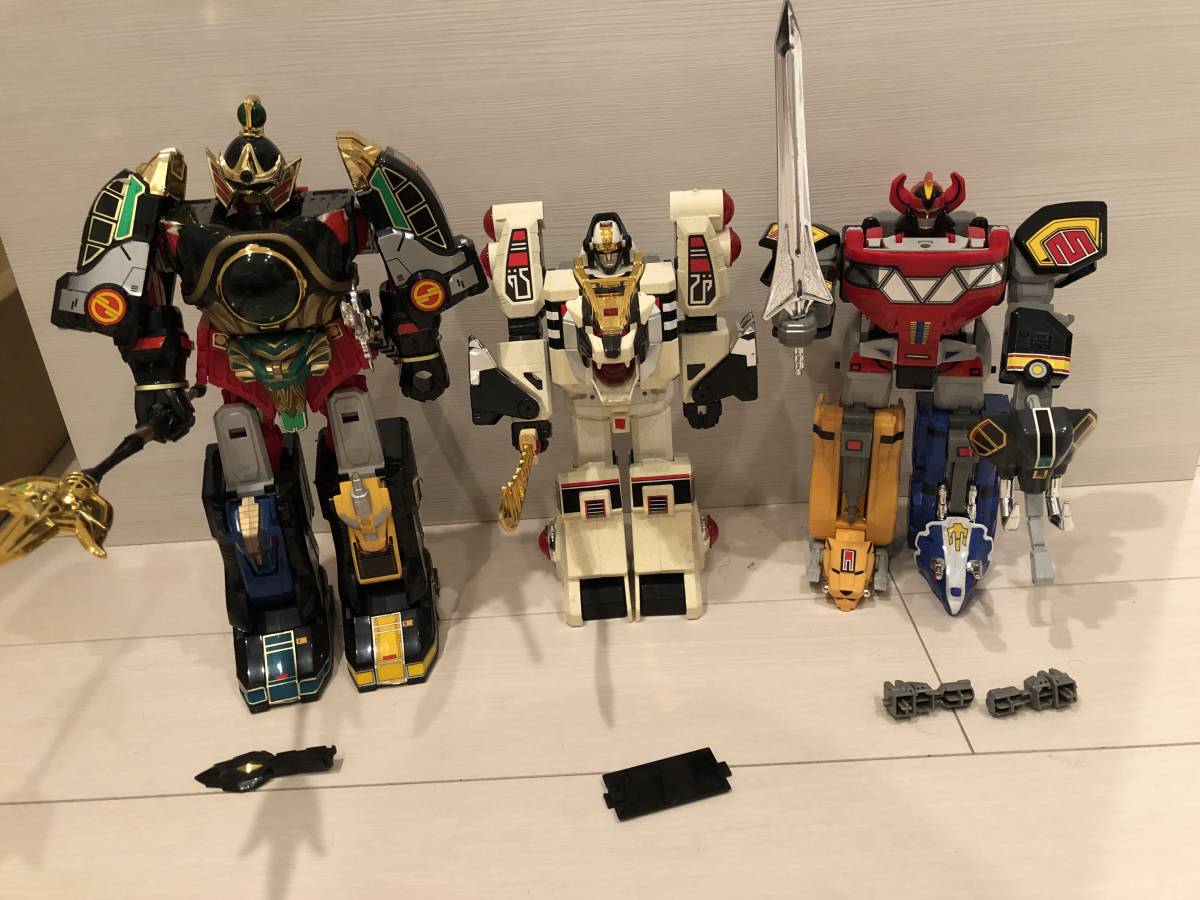 △恐竜戦隊ジュウレンジャー& 五星戦隊ダイレンジャー△DX超合金3体 