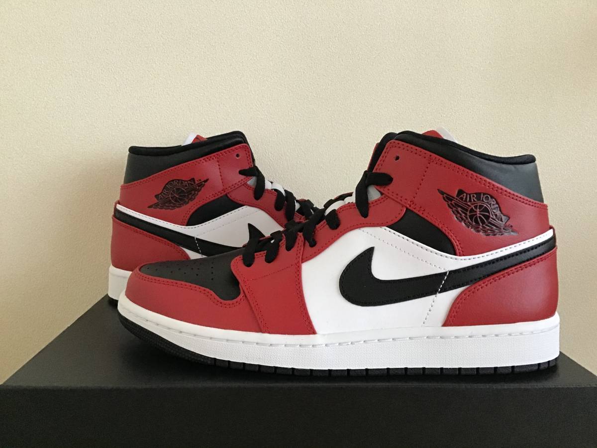 069☆希少！AIR JORDAN 1 MID ナイキ エアジョーダン1 シカゴ ブラック  