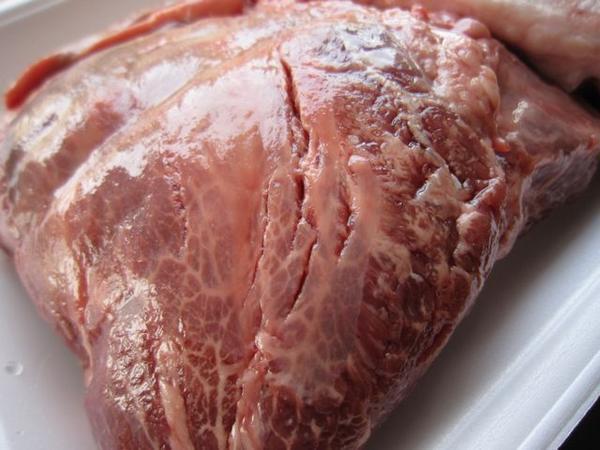 国産牛のホホ肉 約０．９４kg 国産 牛ほほ肉 約450g かたまり肉 煮込み料理 3～4人前&frasl;上質で濃厚な味わい！