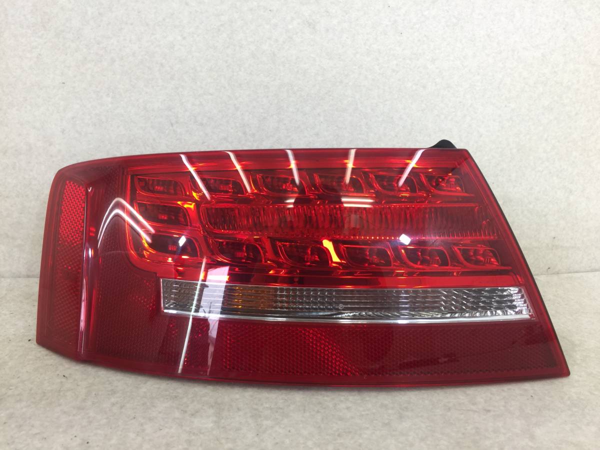 アウディAUDI A5 右 テールランプ｜パーツ