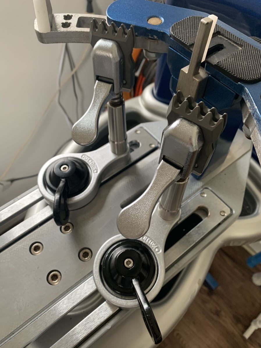 土日限定オークション！ストリングマシン ガット張り機 電動_3