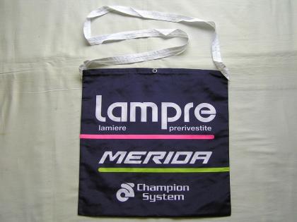 支給品 14 ランプレ メリダ サコッシュ 新城幸也 チャンピオンシステム Lampre Merida サイクルロード 自転車 ミュゼ フィードバッグ バッグ 売買されたオークション情報 Yahooの商品情報をアーカイブ公開 オークファン Aucfan Com