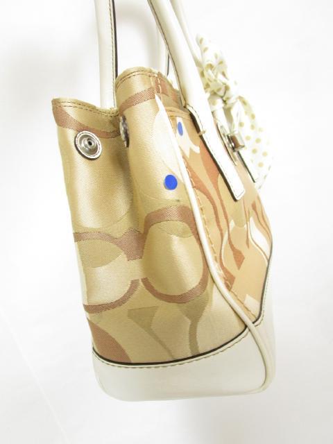 COACH コーチ トートバッグ ベージュ×白(ホワイト) サテン系生地 