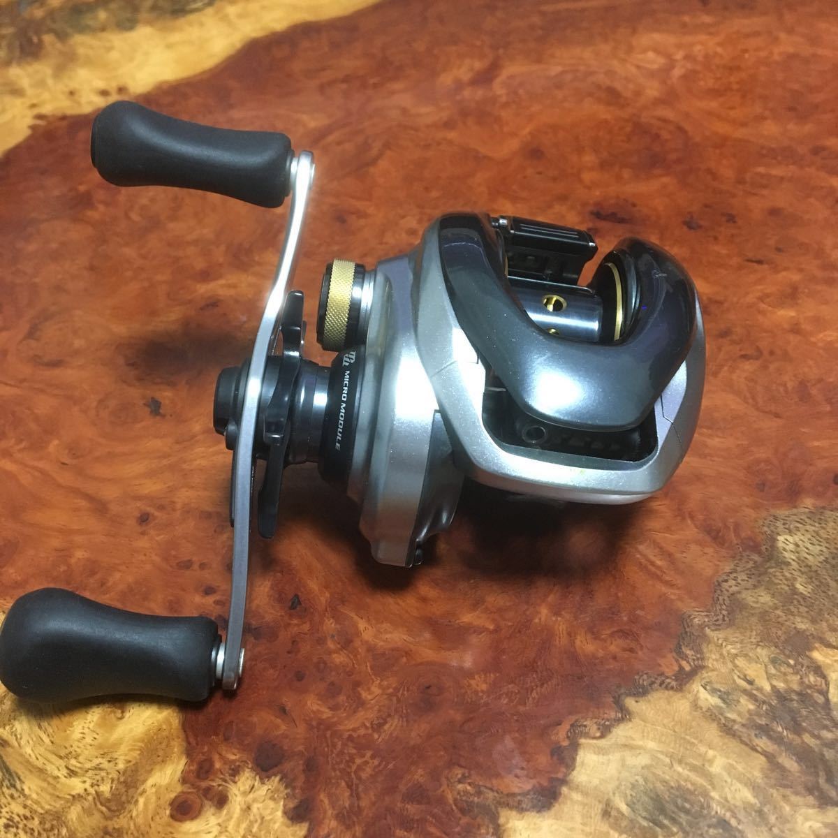 シマノ SHIMANO メタニウムXG 右　中古_1