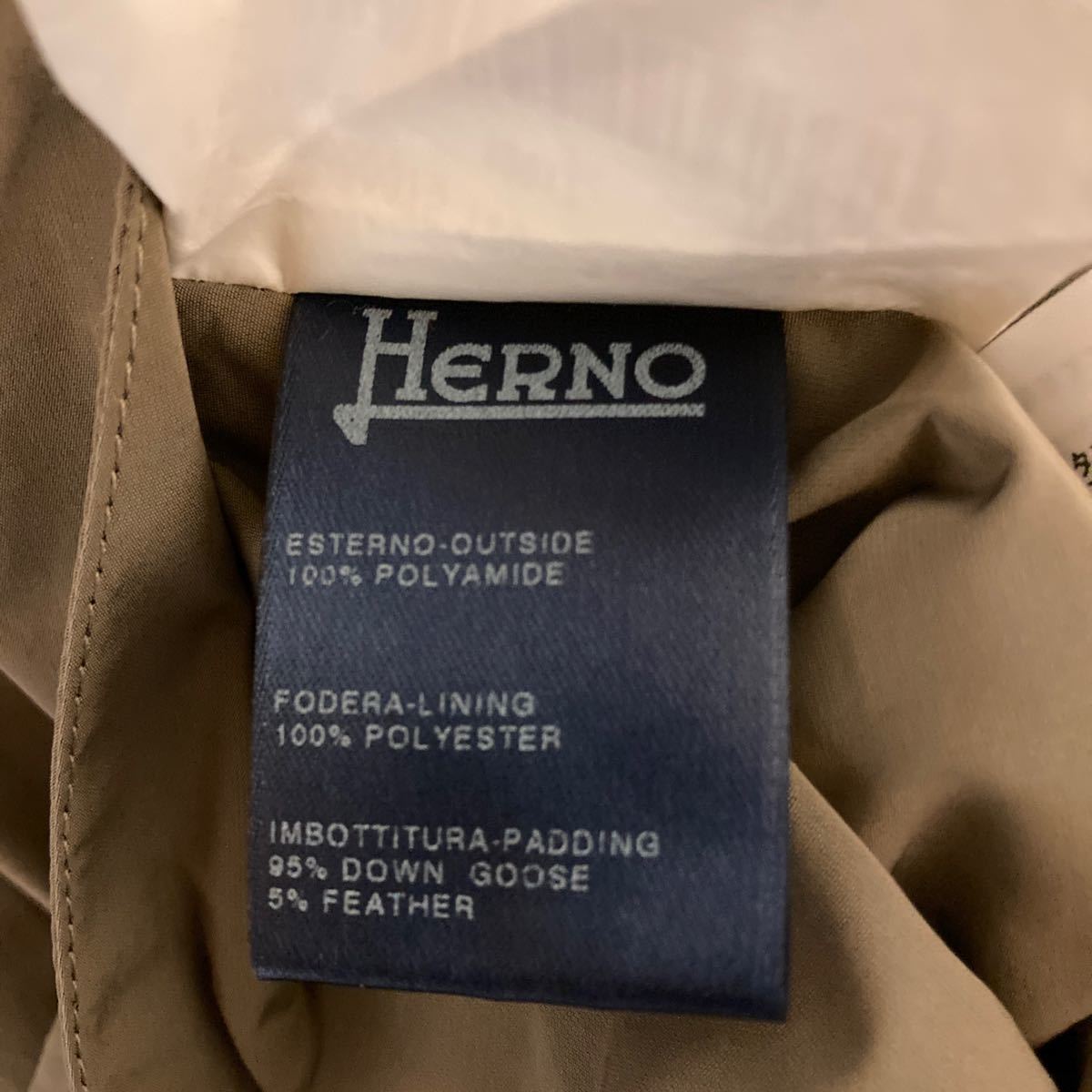 美品 HERNO ヘルノ ナイロン×ダウンコートリバーシブル taglia 44 
