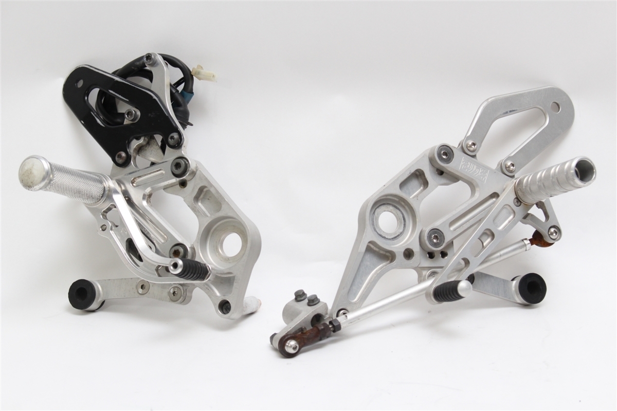  VTR1000F モリワキ バックステップ JH2SC36A9XM202(ホンダ用)｜売買されたオークション情報、yahooの商品情報をアーカイブ公開 - オークファン ホンダ用