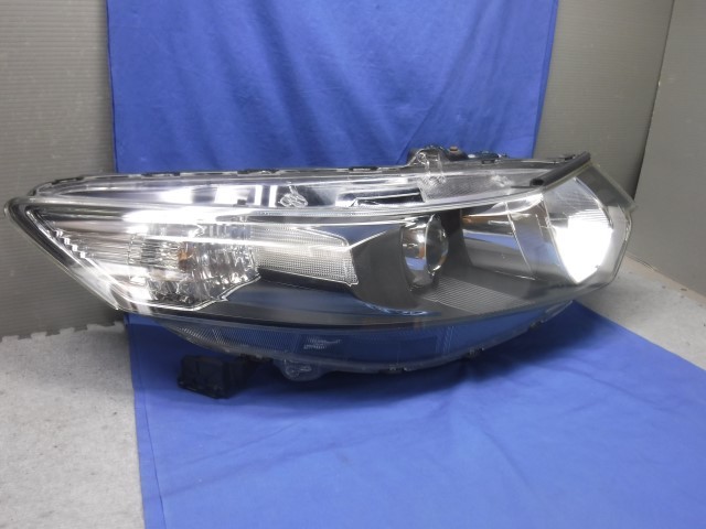 アコード　CU2　右ヘッドライト　HID　P7566　打刻：J1 (Y583) アコード Yahoo!オークション ツアラー (CU2 24TL アコード（ヘッドライト｜ライト・ランプ）：パーツ