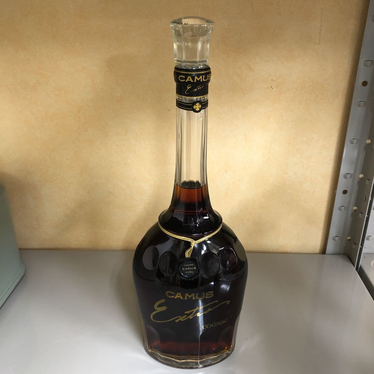 100%新品，豊富な 注目 カミュ エクストラ ロングネック 700ml 40% コニャック(カミュ)｜売買されたオークション情報、yahooの商品情報をアーカイブ公開 - オークファン コニャック