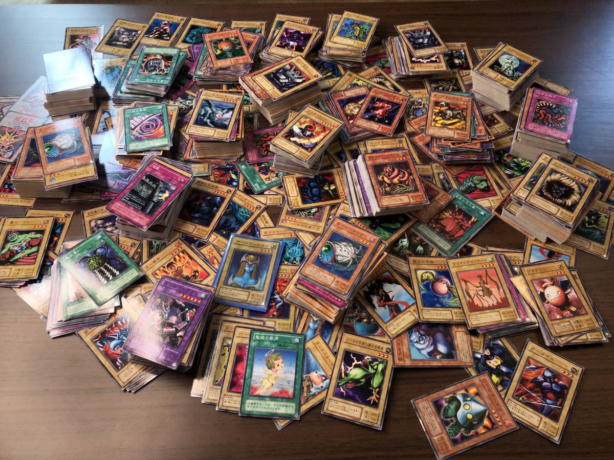 遊戯王 オフィシャルカードゲーム デュエルモンスターズ カード 大量