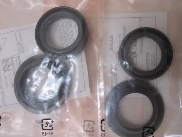 ホンダ純正新品 TL125 フロントフォークオイルシール 未開封