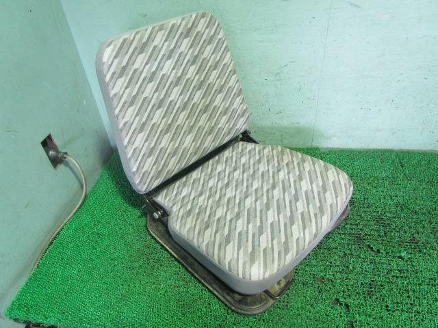 ハイゼット S210P 運転席シート 右フロントシート 71510-97D16-030 71430-97D01-030 グレー /33435